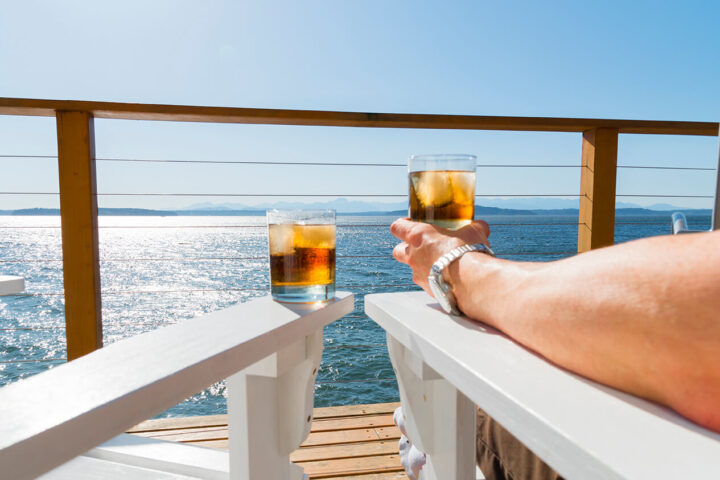 Tips for Getting Free Drinks on a Cruise Ship